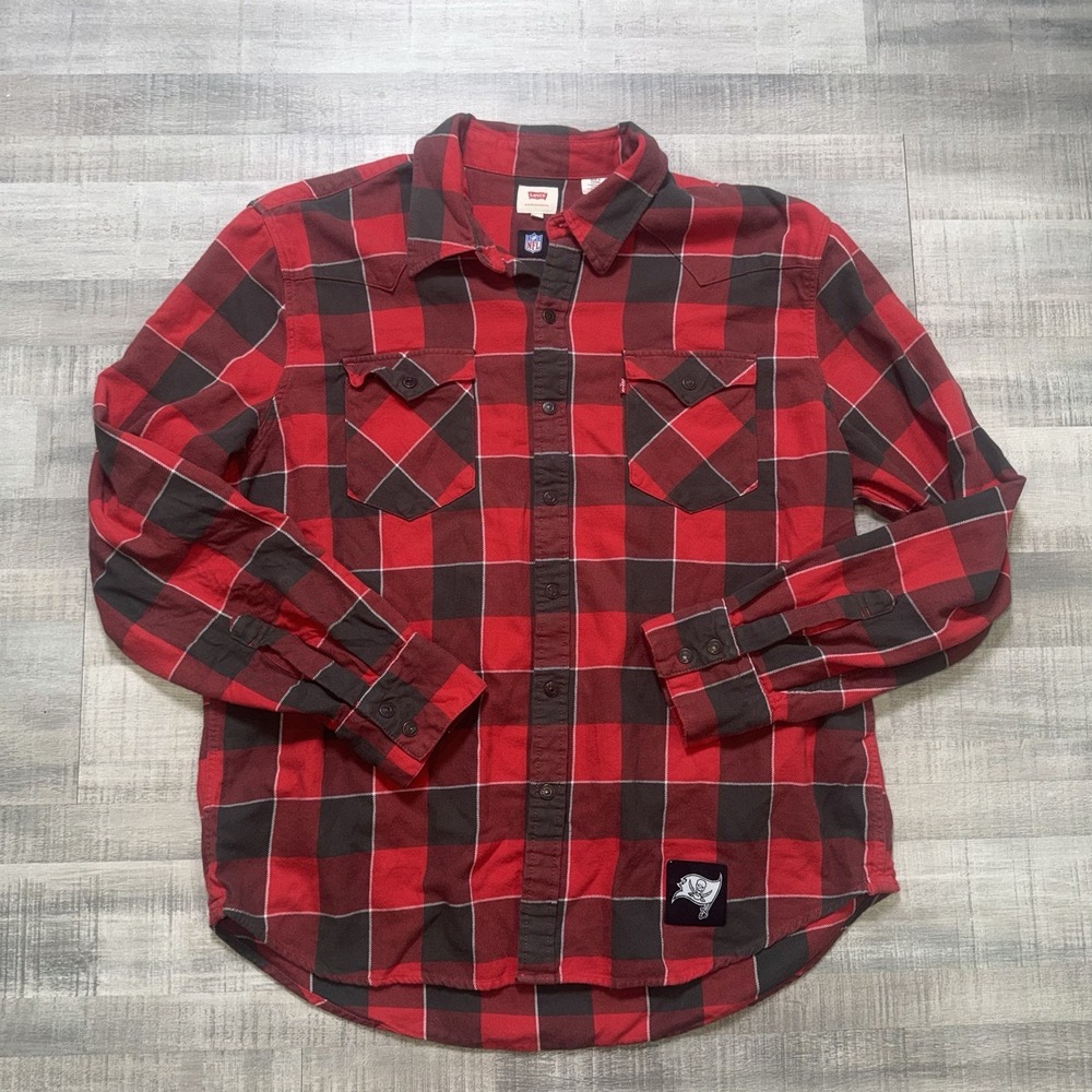 Levi Men's Long Sleeve Snap Shirt  NFL XL Tampa Bay Buccaneers Red & Gray Plaid
